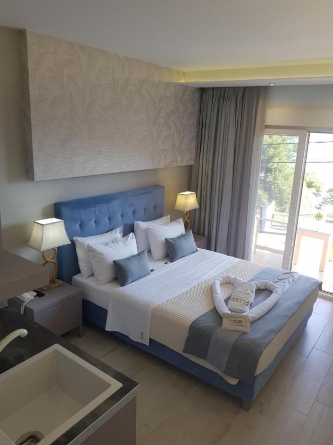 Deluxe Dina Apartment Скала Потамияс Екстериор снимка