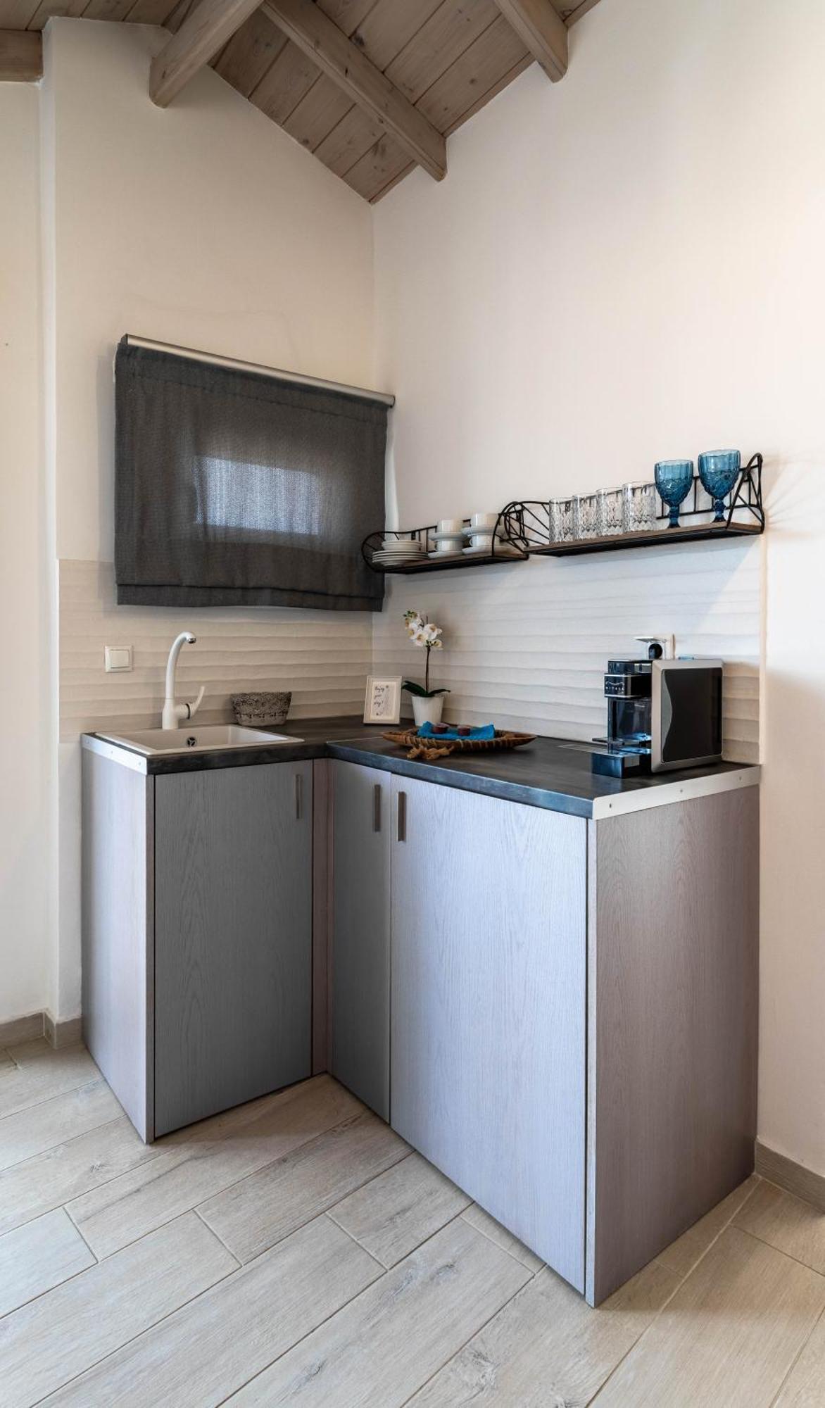 Deluxe Dina Apartment Скала Потамияс Екстериор снимка