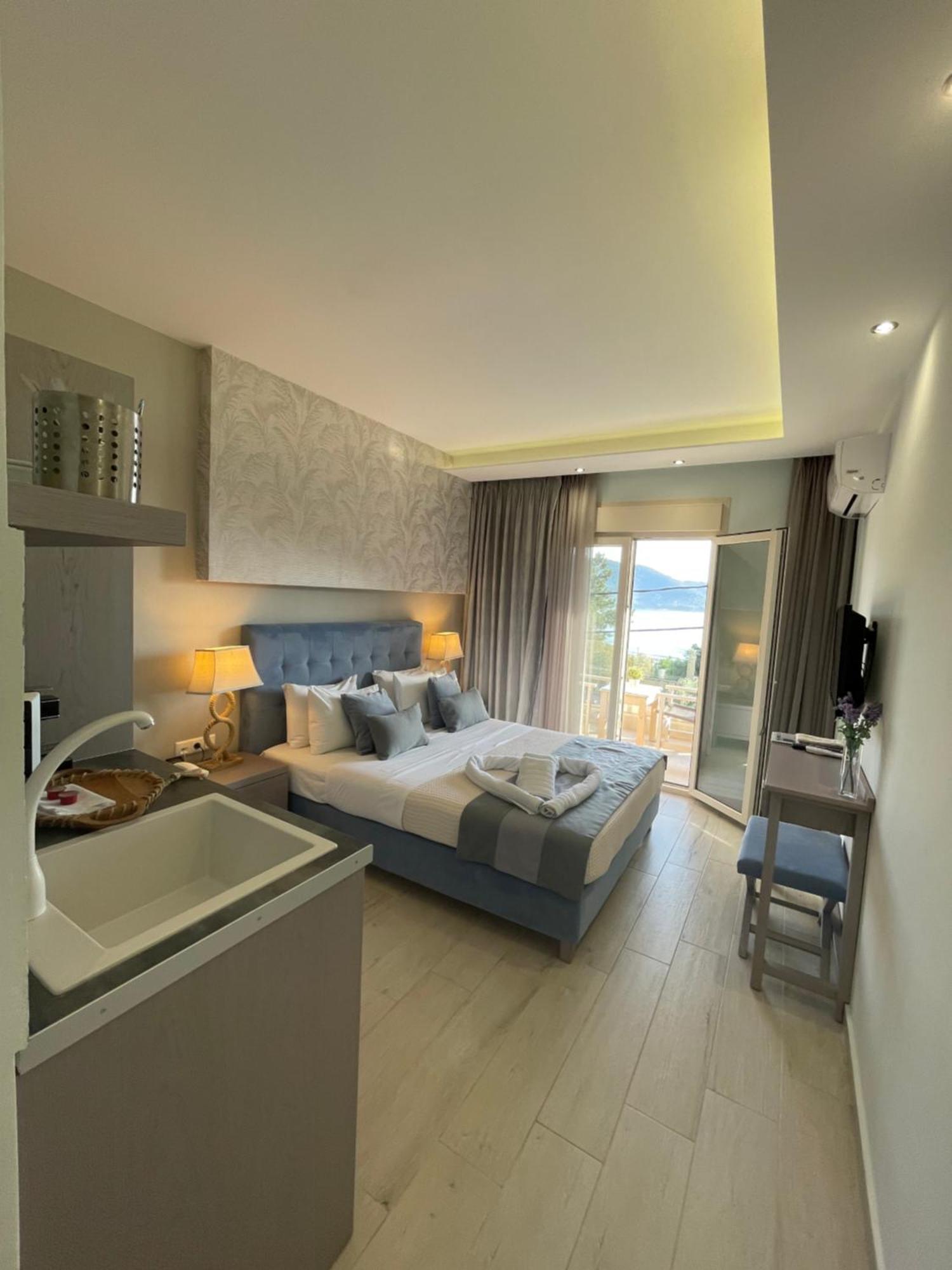 Deluxe Dina Apartment Скала Потамияс Екстериор снимка